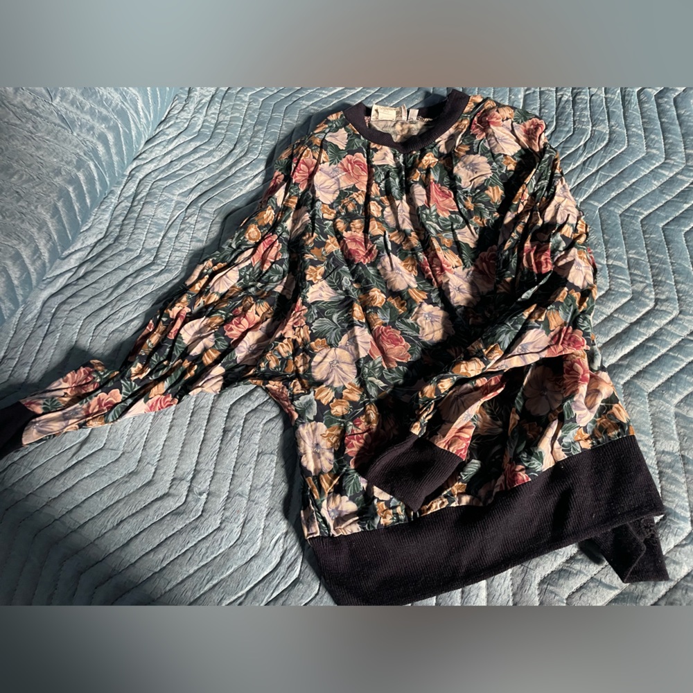 Bordeaux short and pants set.